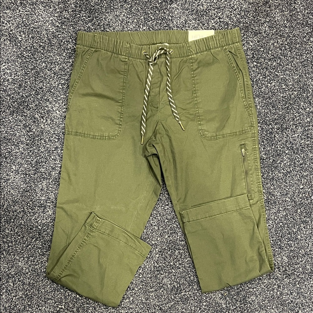 NWT Bass Pro Shop Natural Reflections Olive Green Women’s Cargo Pants